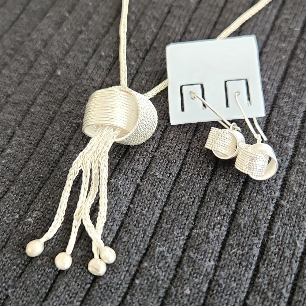 NWOTs Silver knot necklace and earrings